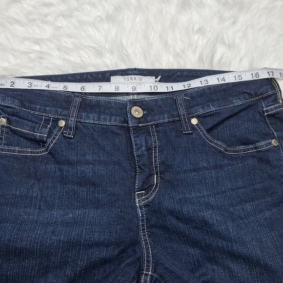 Torrid Slim Bootcut Jeans 10 Xtra Tall Inseam 36 - Picture 5 of 8